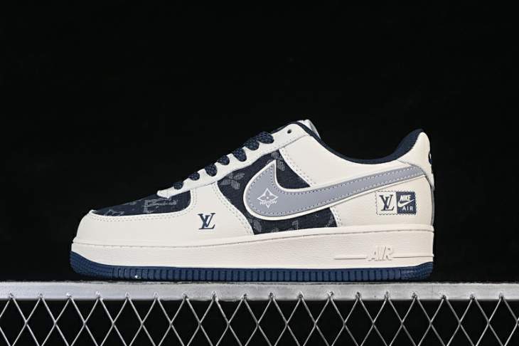 Picture of Air Force 1 _SKUfw22224229479833652fw